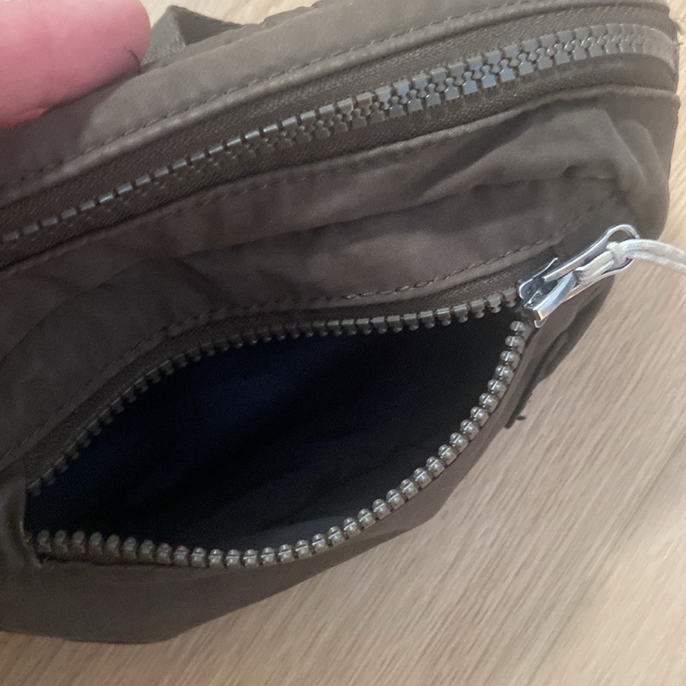 Vuori Army Belt Bag - Picture 8 of 8